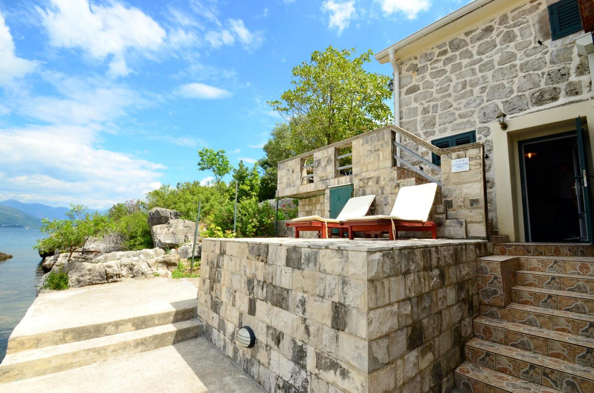 Holiday Home Brinic Tivat Zewnętrze zdjęcie